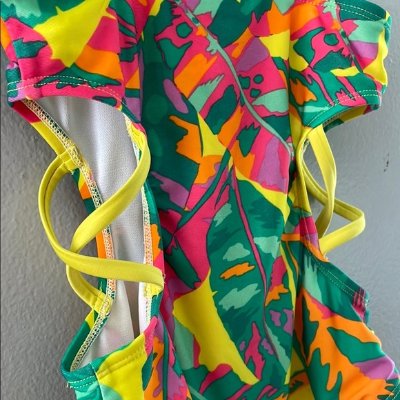 💚Cat & Jack Girls Colorful Swimwear - Picture 3 of 4